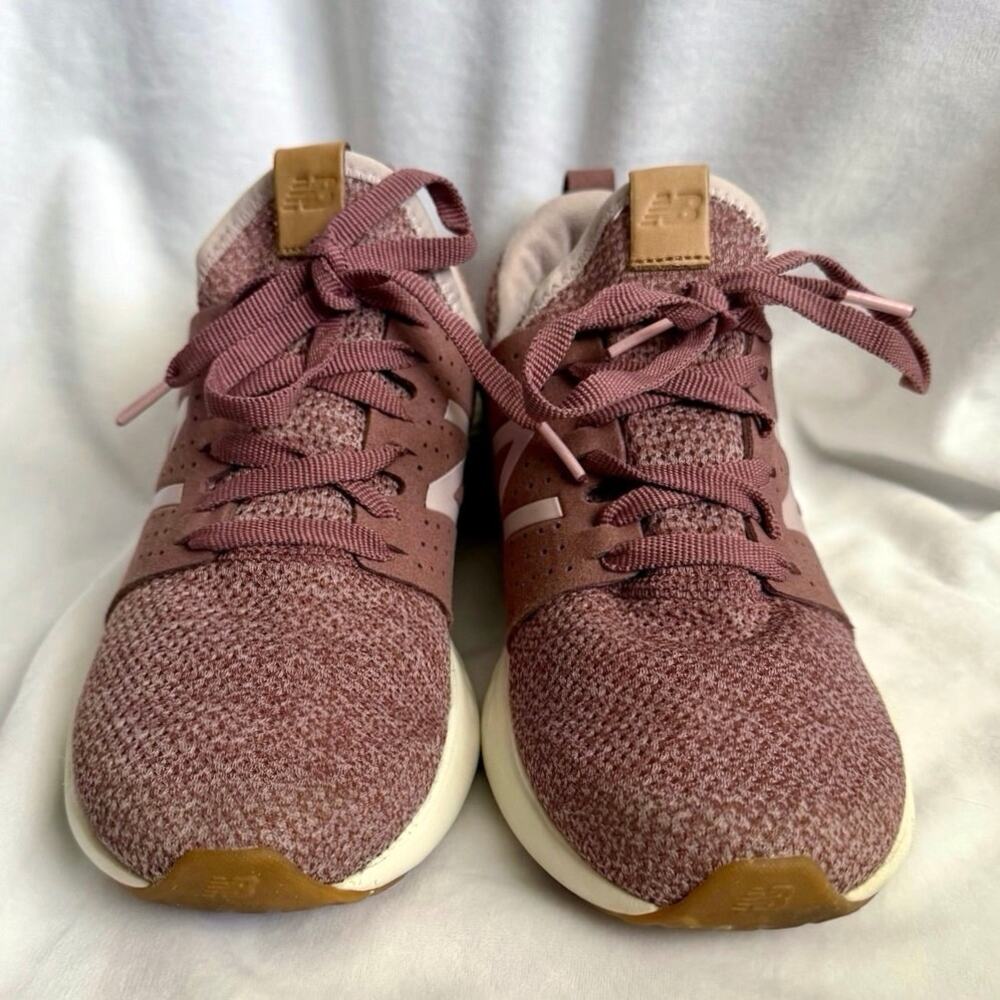 New Balance Womens 9.5 Fresh Foam Pink Purple Knit Running Shoes - Picture 2 of 8
